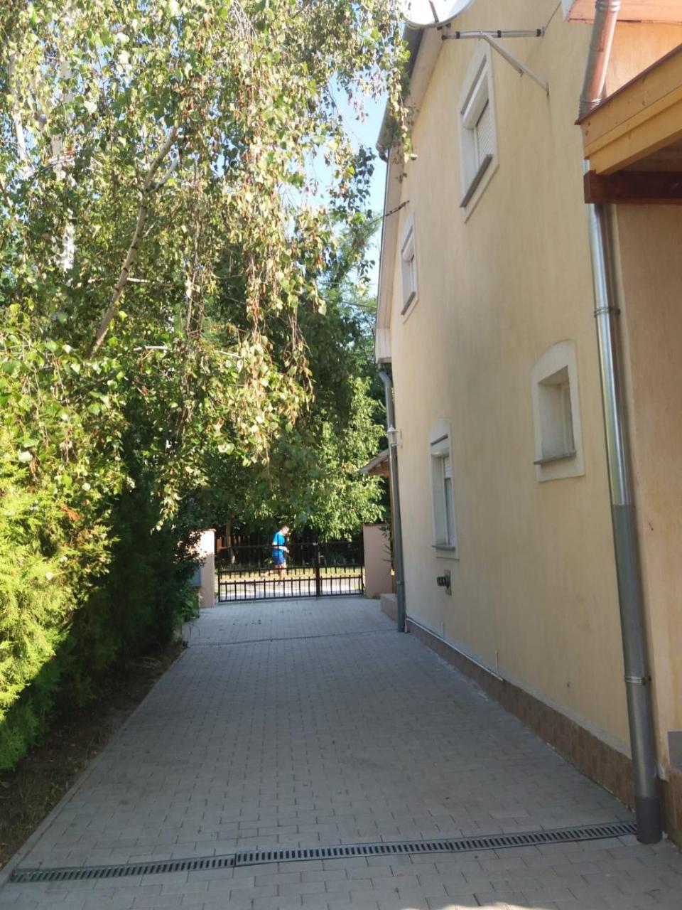Sommer Ferienhaus Balatonszarszo Exterior photo